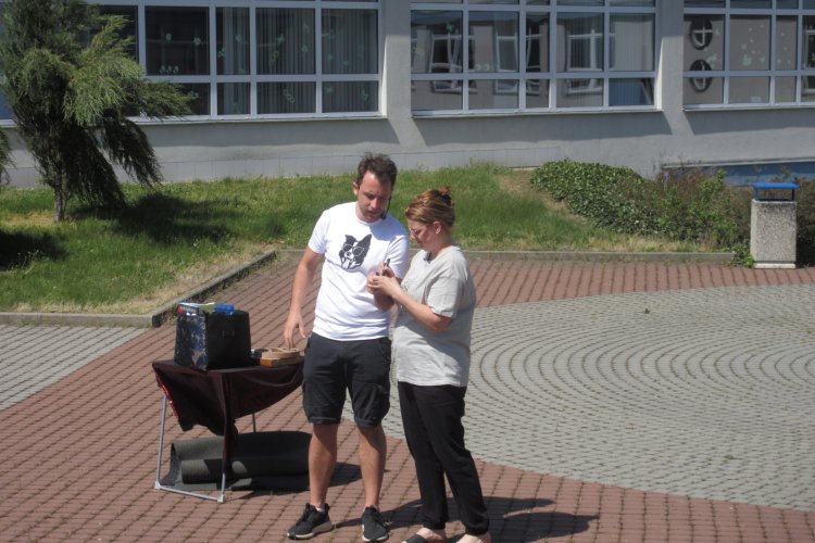 image-3990